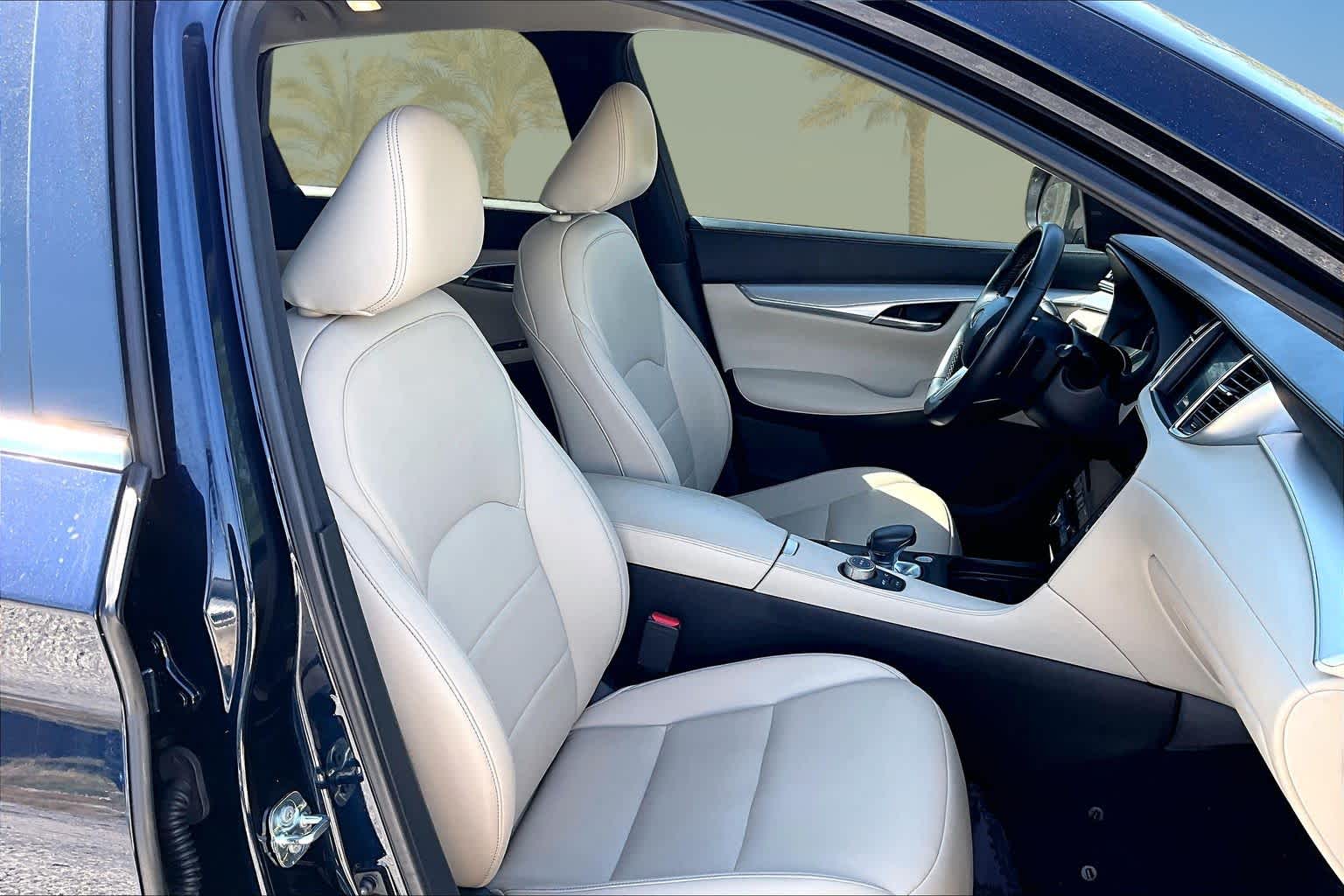 Thumbnail: 2021 INFINITI QX50 - 21