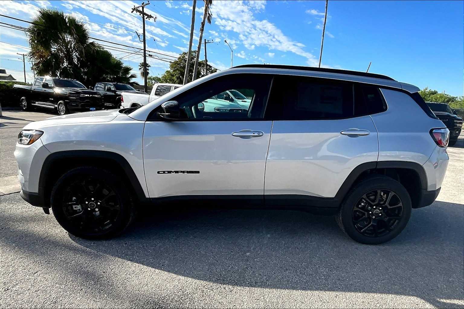 Thumbnail: 2026 Jeep Compass - 3