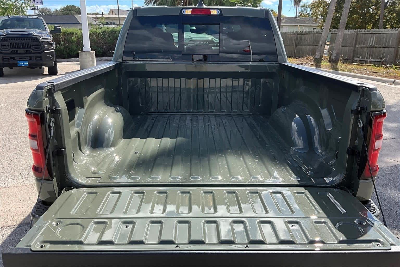 Thumbnail: 2026 RAM 1500 - 19