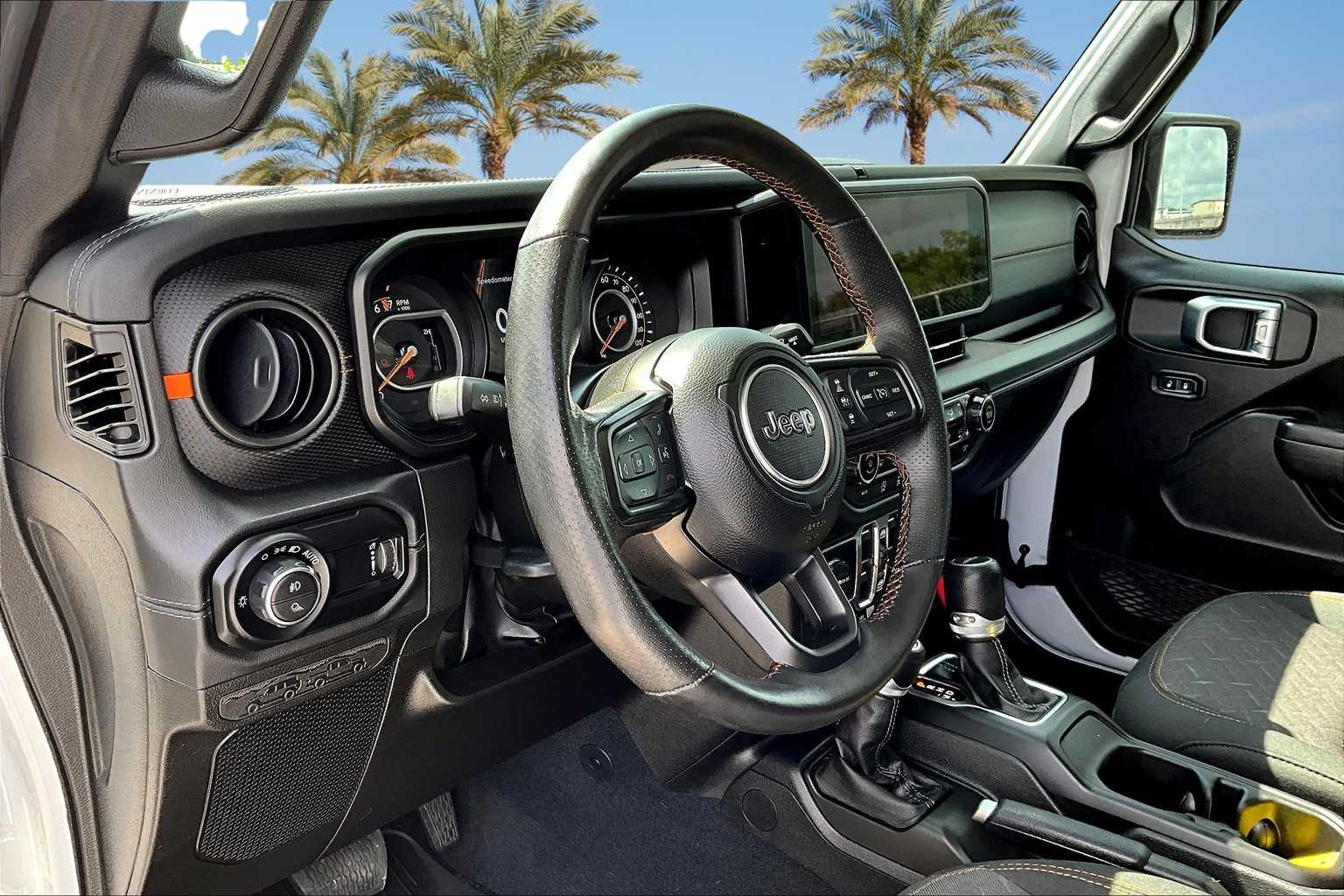 2024 Jeep Gladiator Mojave photo 2