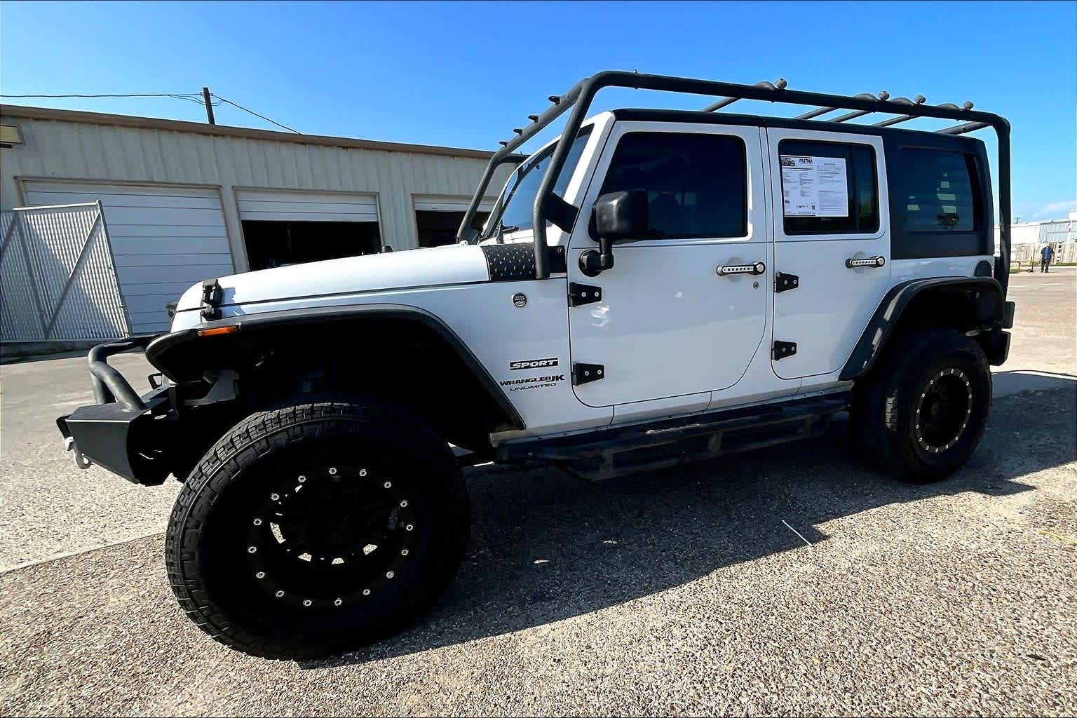 Thumbnail: 2018 Jeep Wrangler - 3