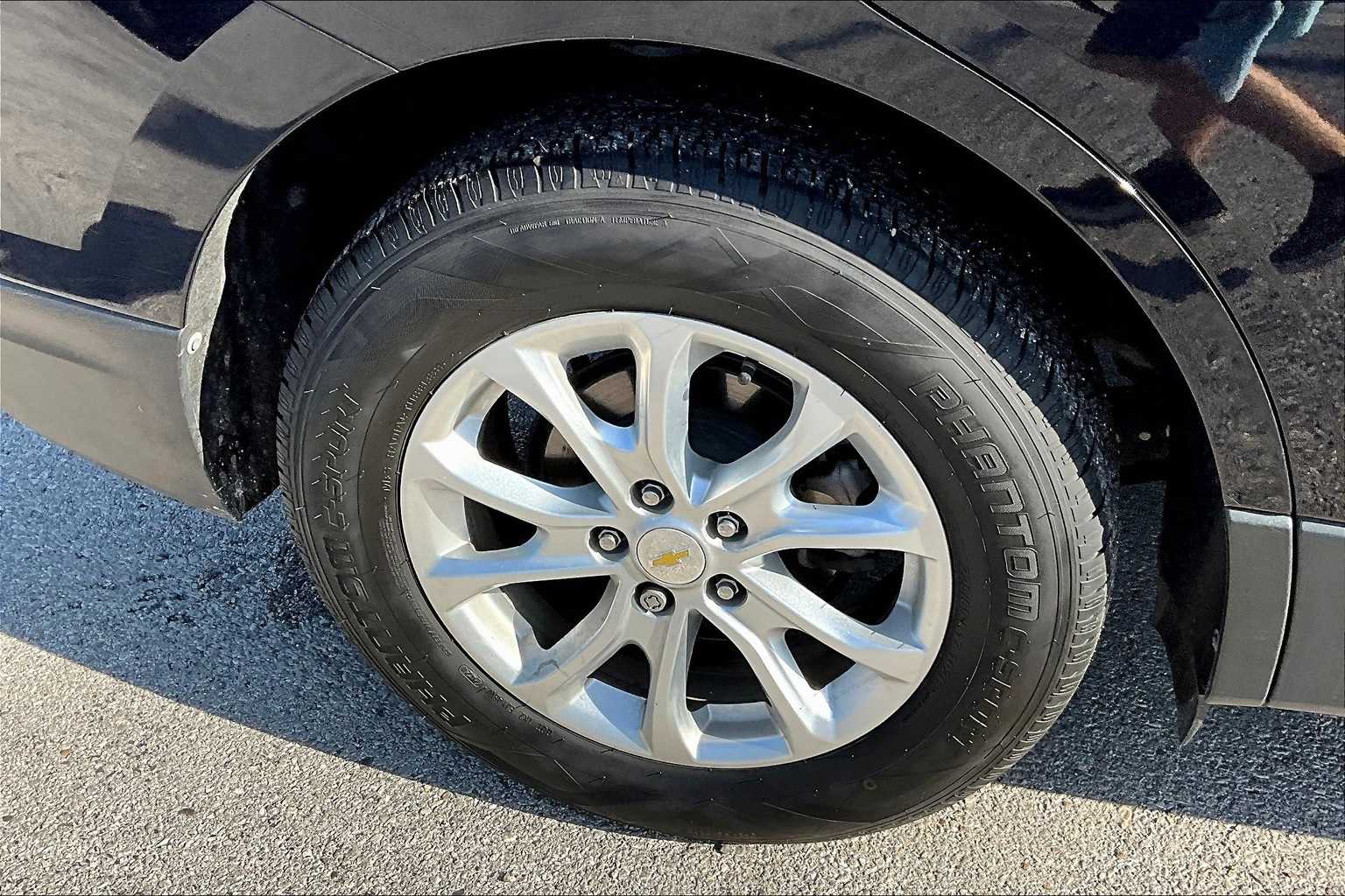 Thumbnail: 2020 Chevrolet Equinox - 32