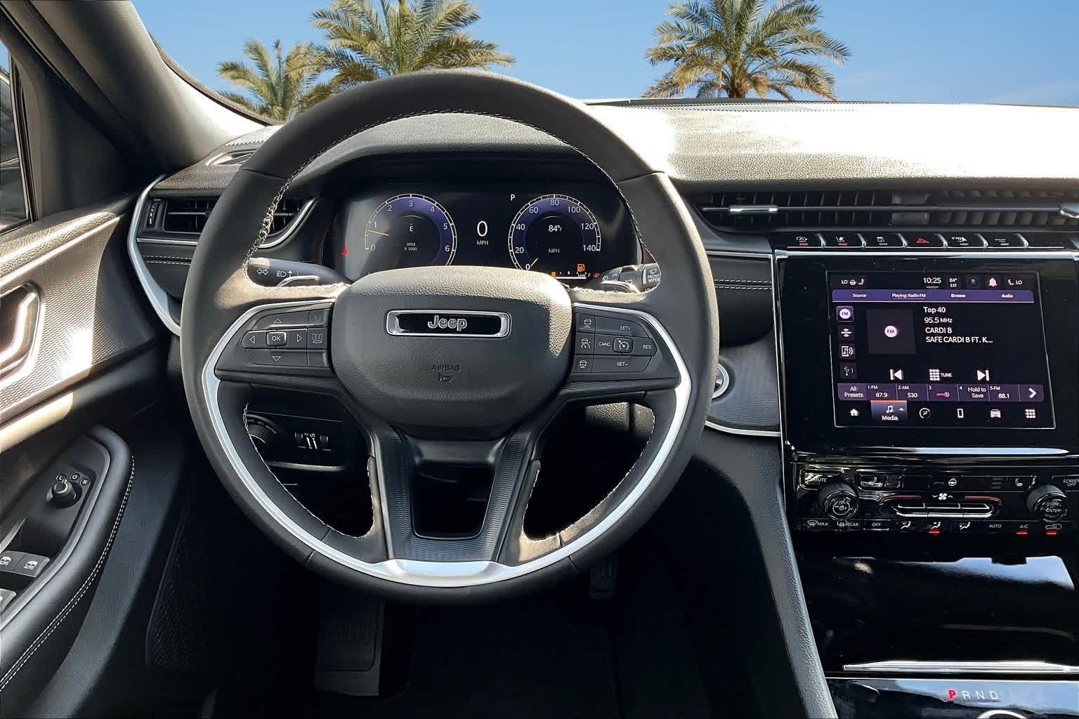 Thumbnail: 2025 Jeep Grand Cherokee - 15