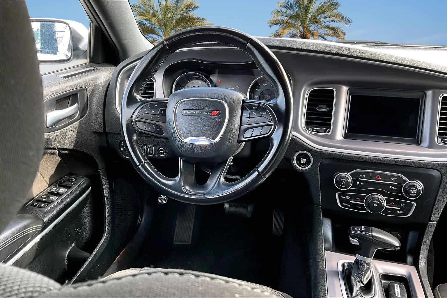 Thumbnail: 2022 Dodge Charger - 14