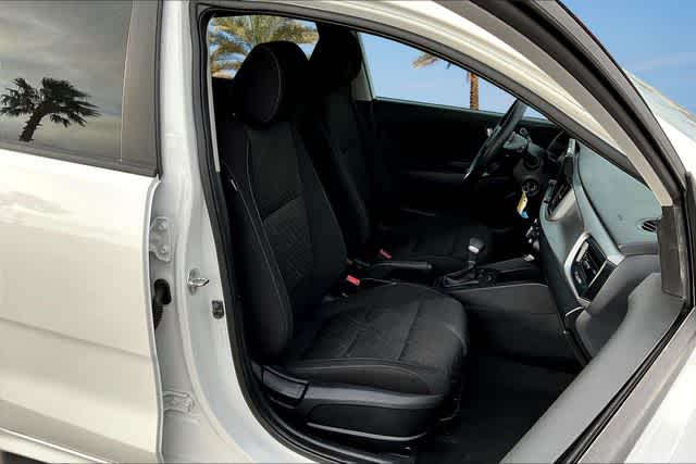 Thumbnail: 2023 Kia Rio - 13