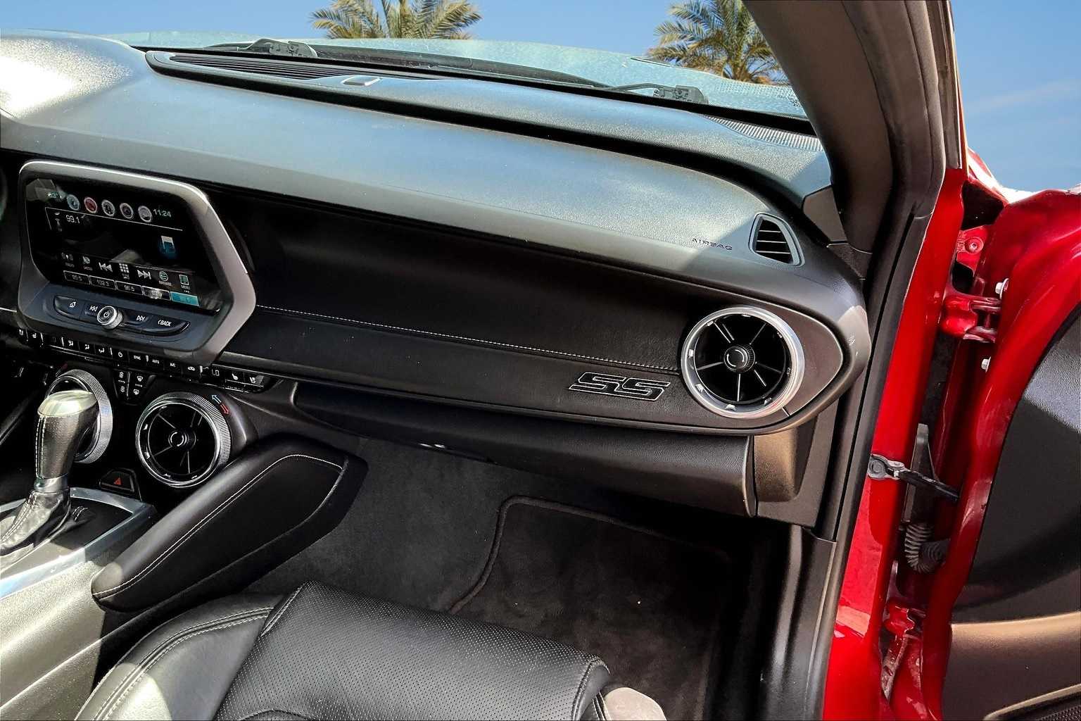 Thumbnail: 2017 Chevrolet Camaro - 21