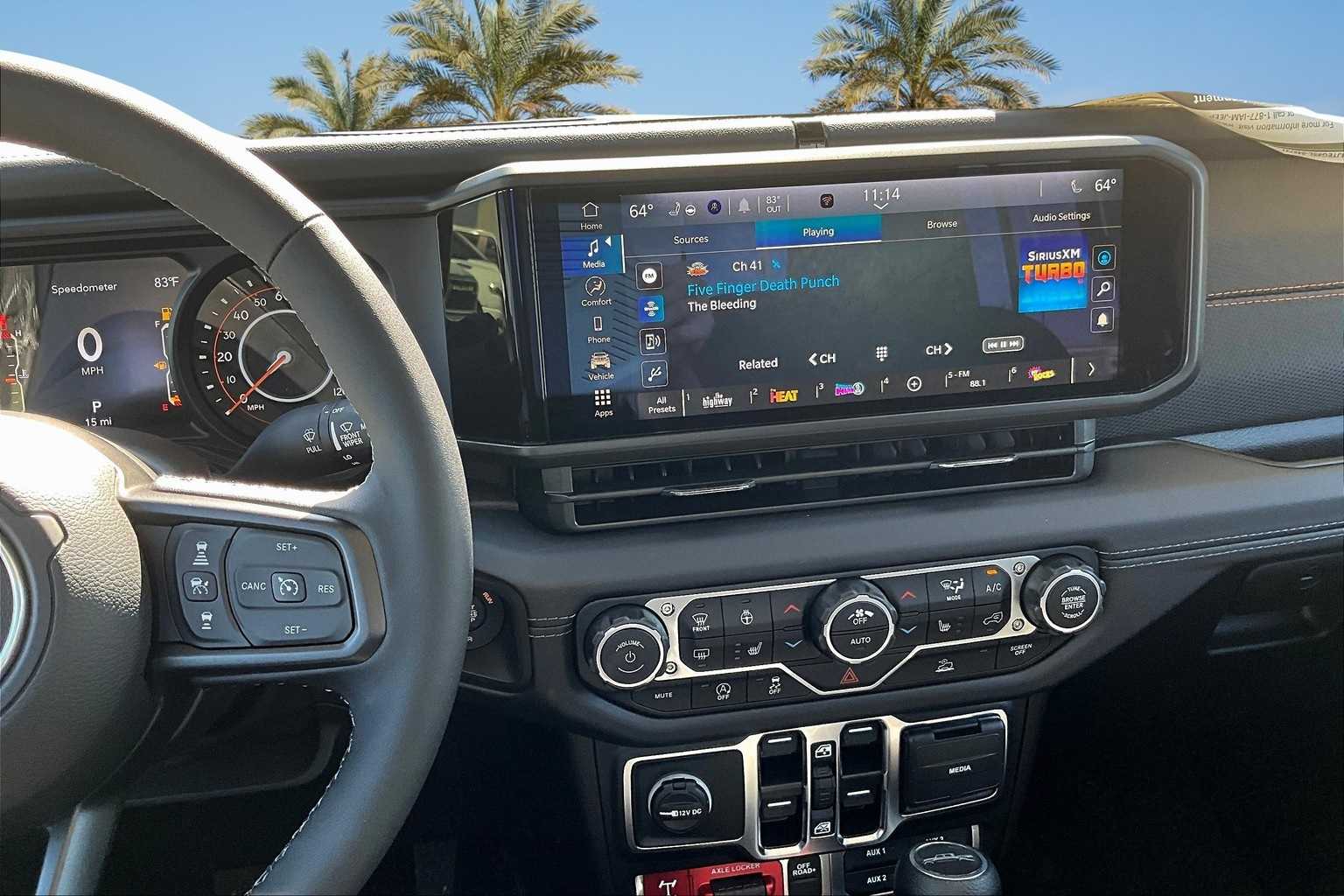 Thumbnail: 2025 Jeep Gladiator - 16