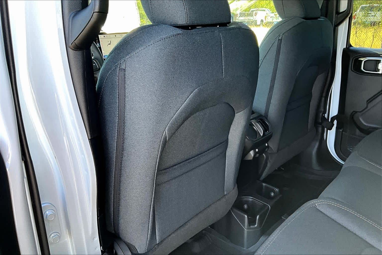 Thumbnail: 2025 Jeep Gladiator - 12