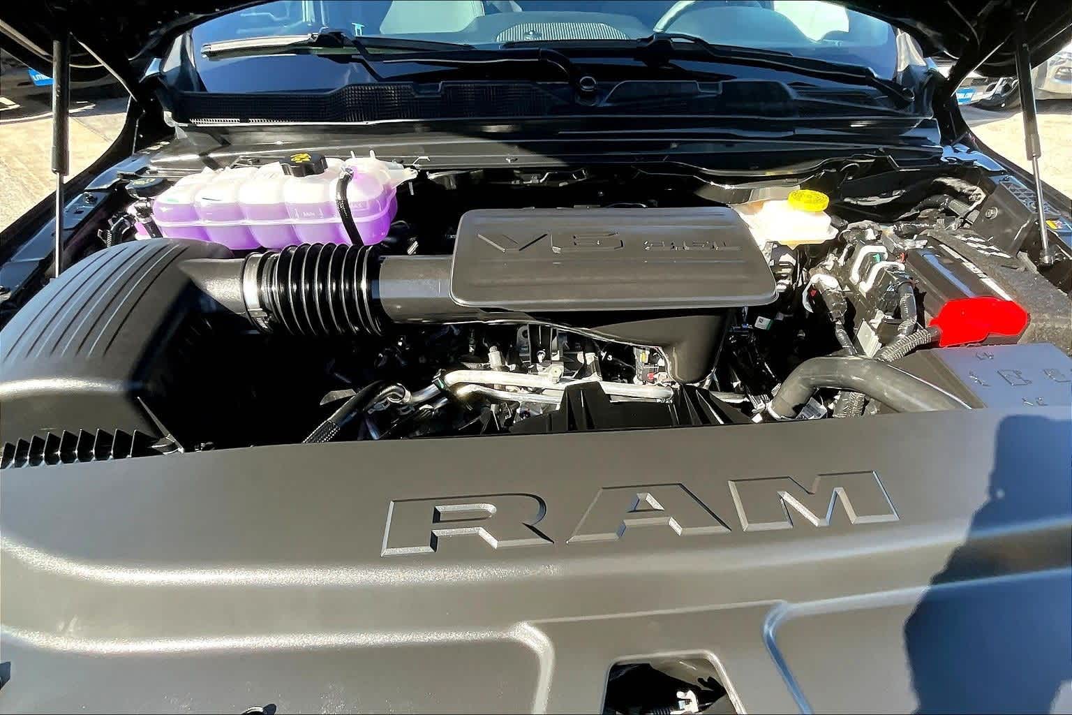 Thumbnail: 2025 RAM 1500 - 8