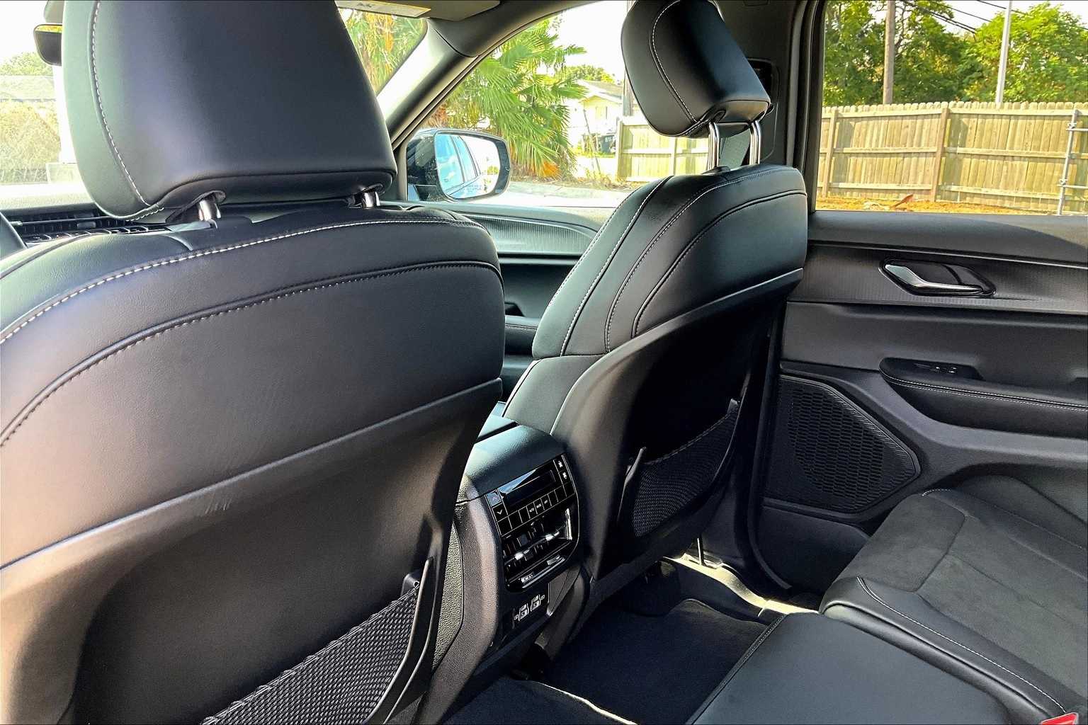 Thumbnail: 2025 Jeep Grand Cherokee - 11