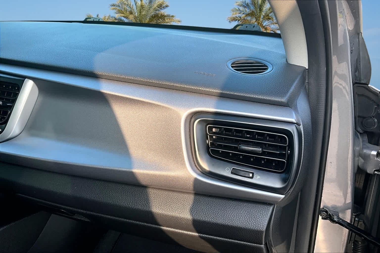 Thumbnail: 2023 Kia Rio - 21