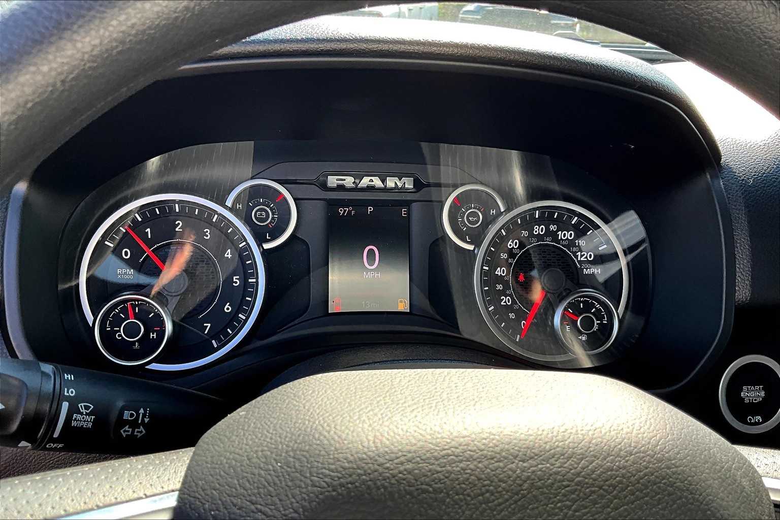 Thumbnail: 2025 RAM 1500 - 17