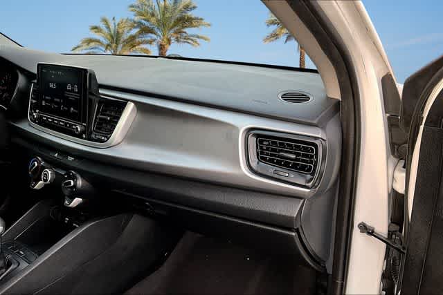 Thumbnail: 2023 Kia Rio - 21