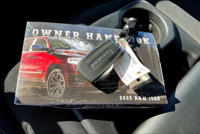 Thumbnail: 2025 RAM 1500 - 19