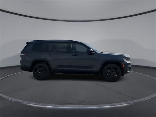 Thumbnail: 2025 Jeep Grand Cherokee - 9