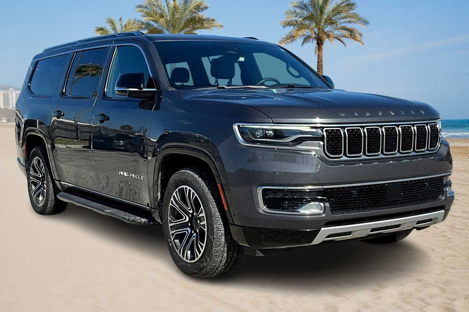 Thumbnail: 2023 Jeep Wagoneer - 22