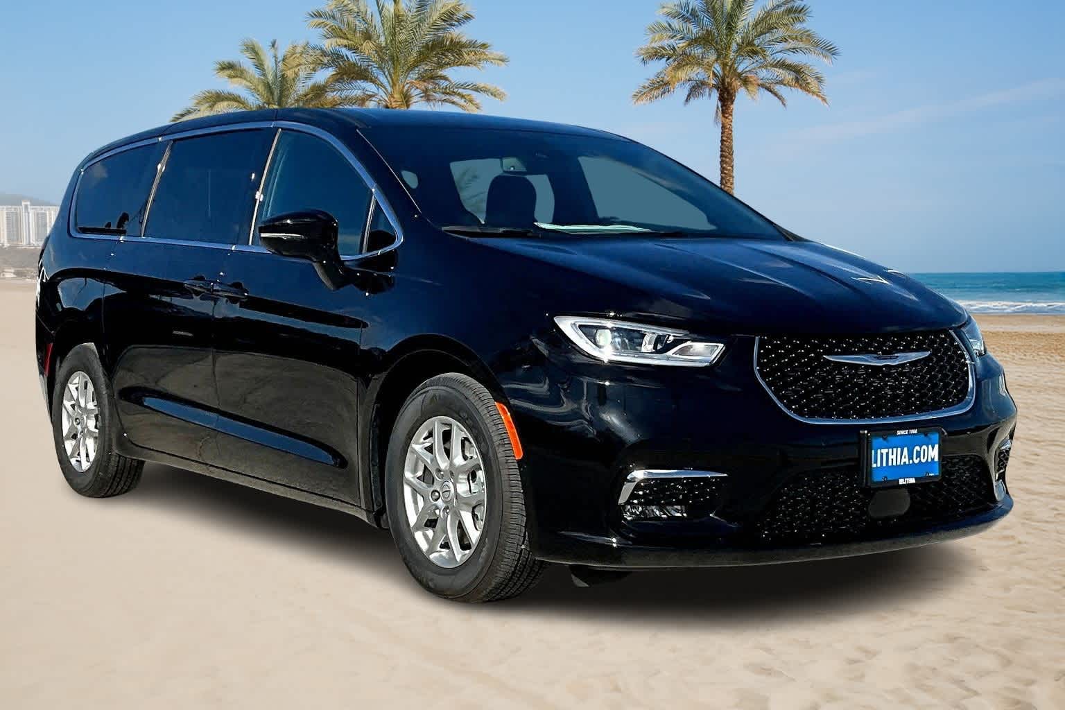 Thumbnail: 2026 Chrysler Pacifica - 22