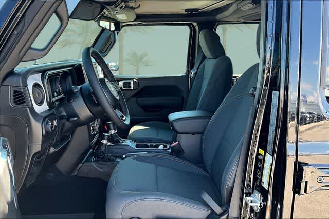 Thumbnail: 2025 Jeep Gladiator - 11