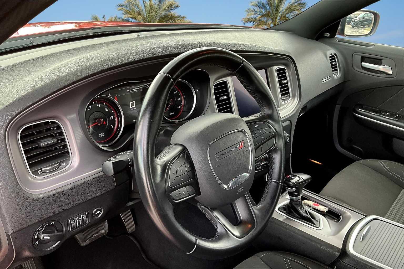 2023 Dodge Charger SXT photo 2