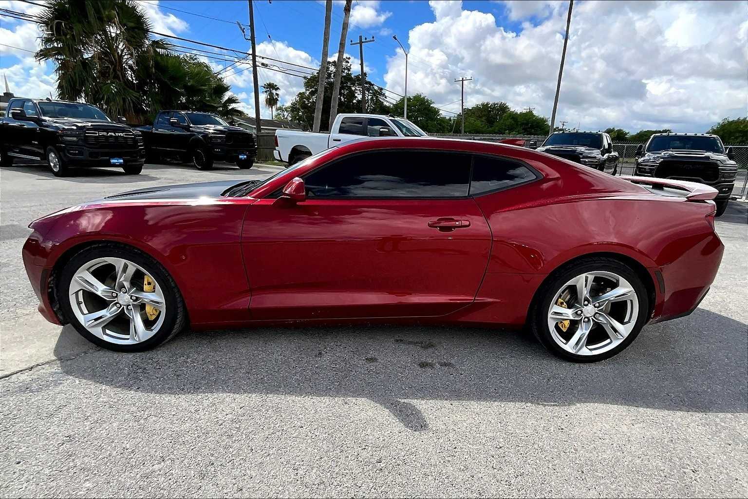 2017 Chevrolet Camaro 2SS photo 3