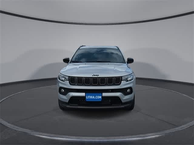 2025 Jeep Compass Latitude photo 3