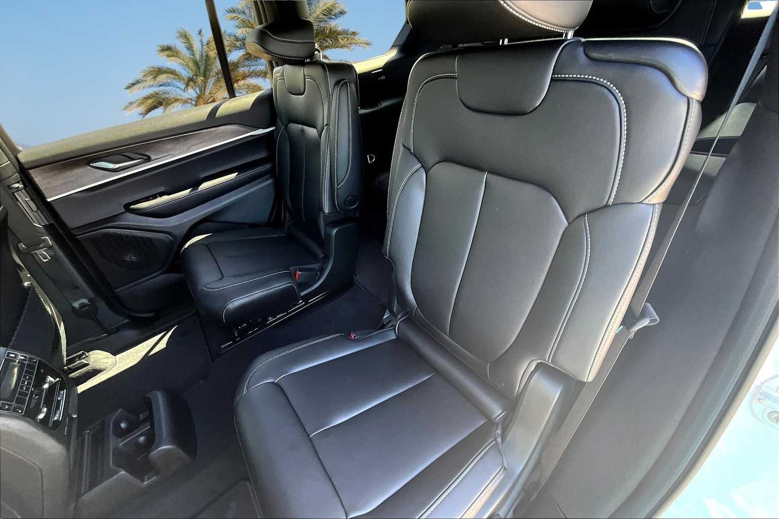 Thumbnail: 2025 Jeep Grand Cherokee - 13