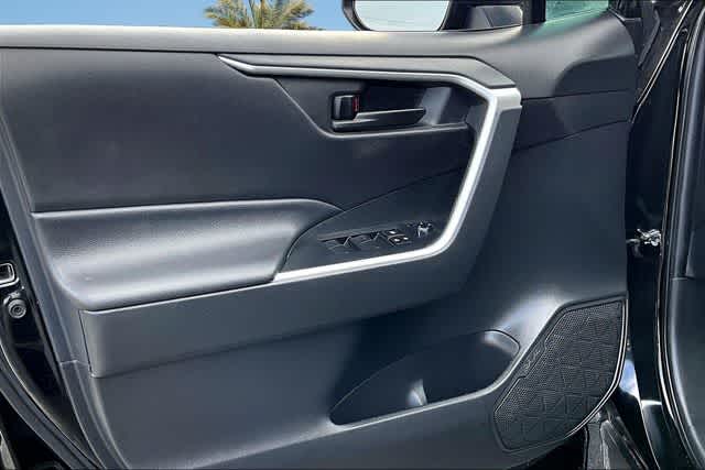 Thumbnail: 2023 Toyota RAV4 - 24