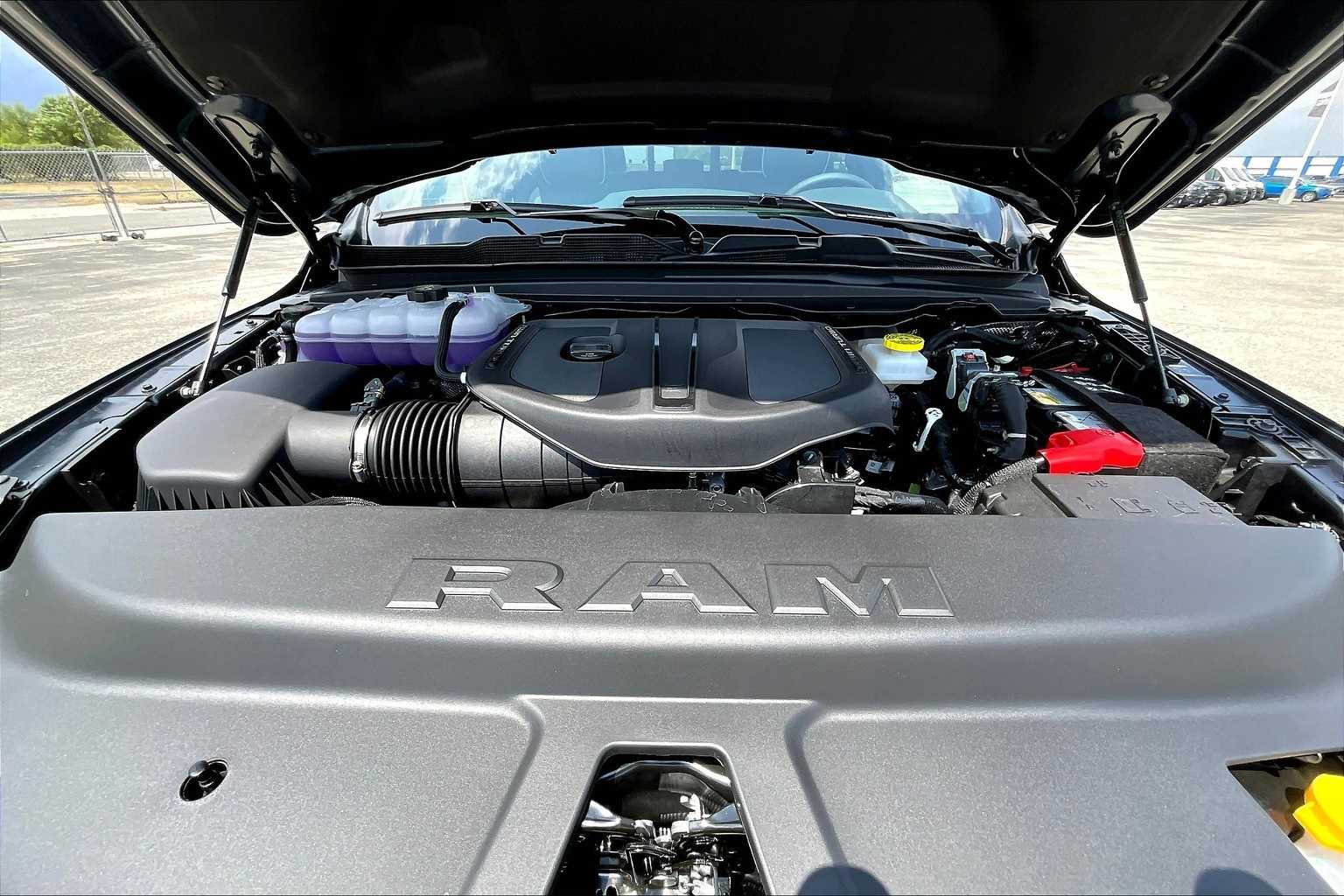 Thumbnail: 2026 RAM 1500 - 9