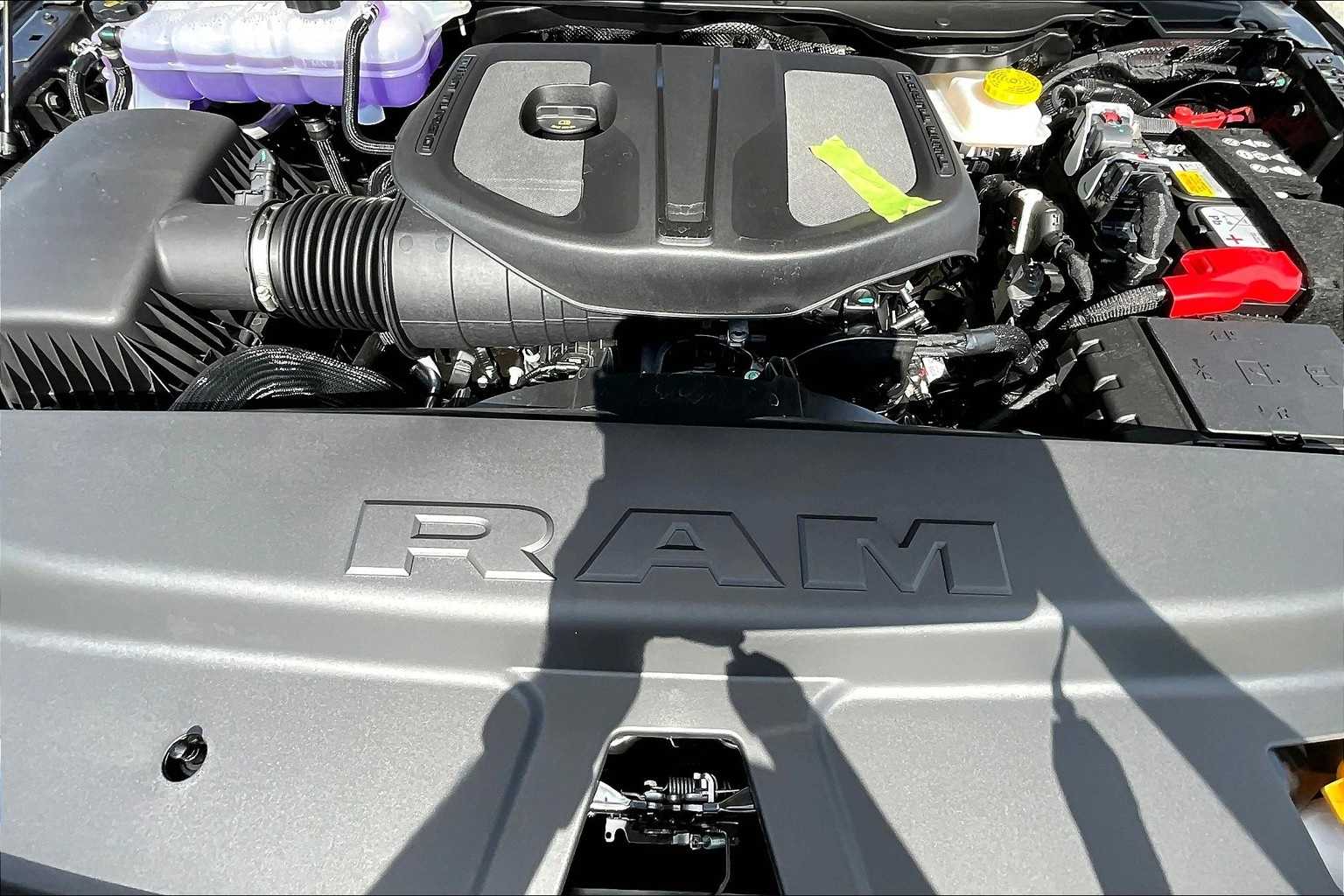 Thumbnail: 2026 RAM 1500 - 9