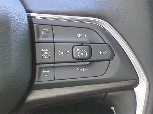 2025 Jeep Grand Cherokee Limited Edition 25