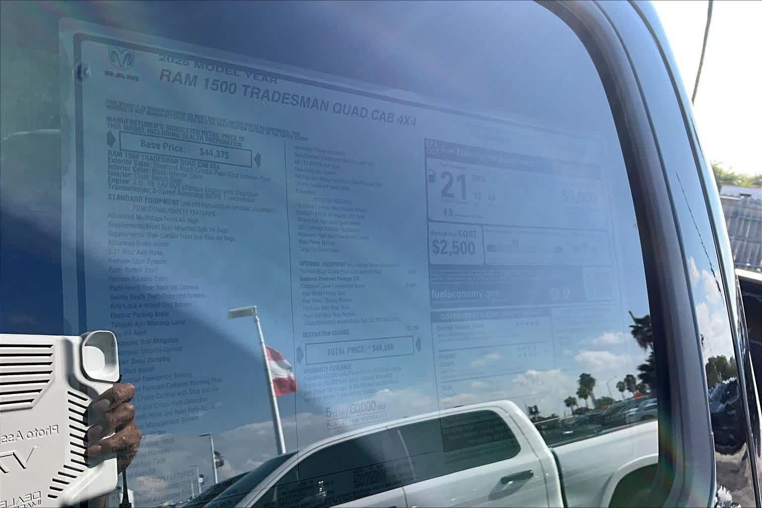 Thumbnail: 2025 RAM 1500 - 23