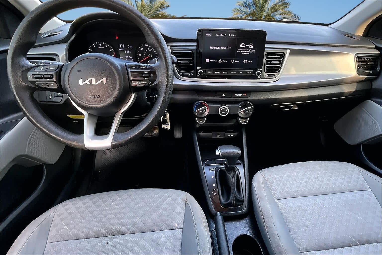 Thumbnail: 2023 Kia Rio - 9