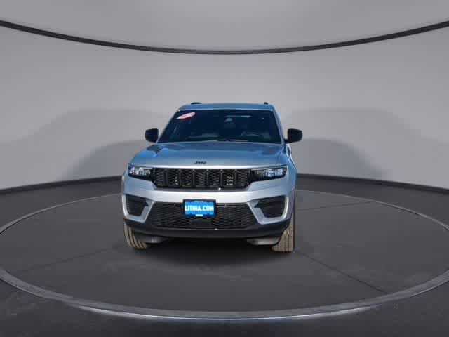 Thumbnail: 2024 Jeep Grand Cherokee - 3