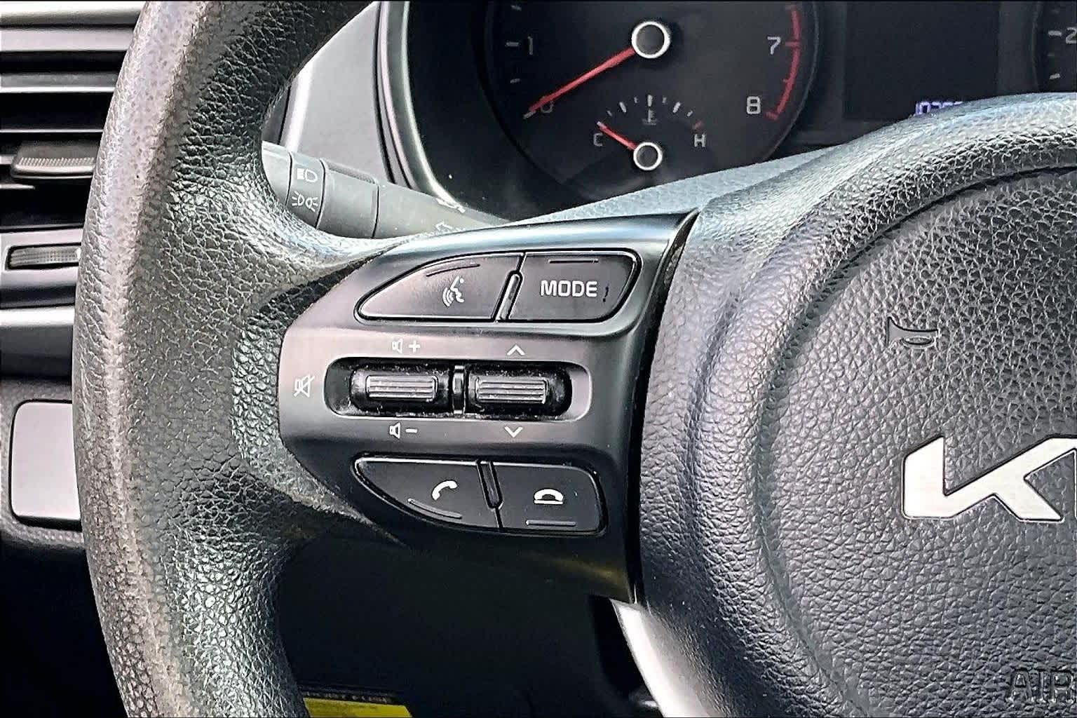 Thumbnail: 2023 Kia Rio - 22