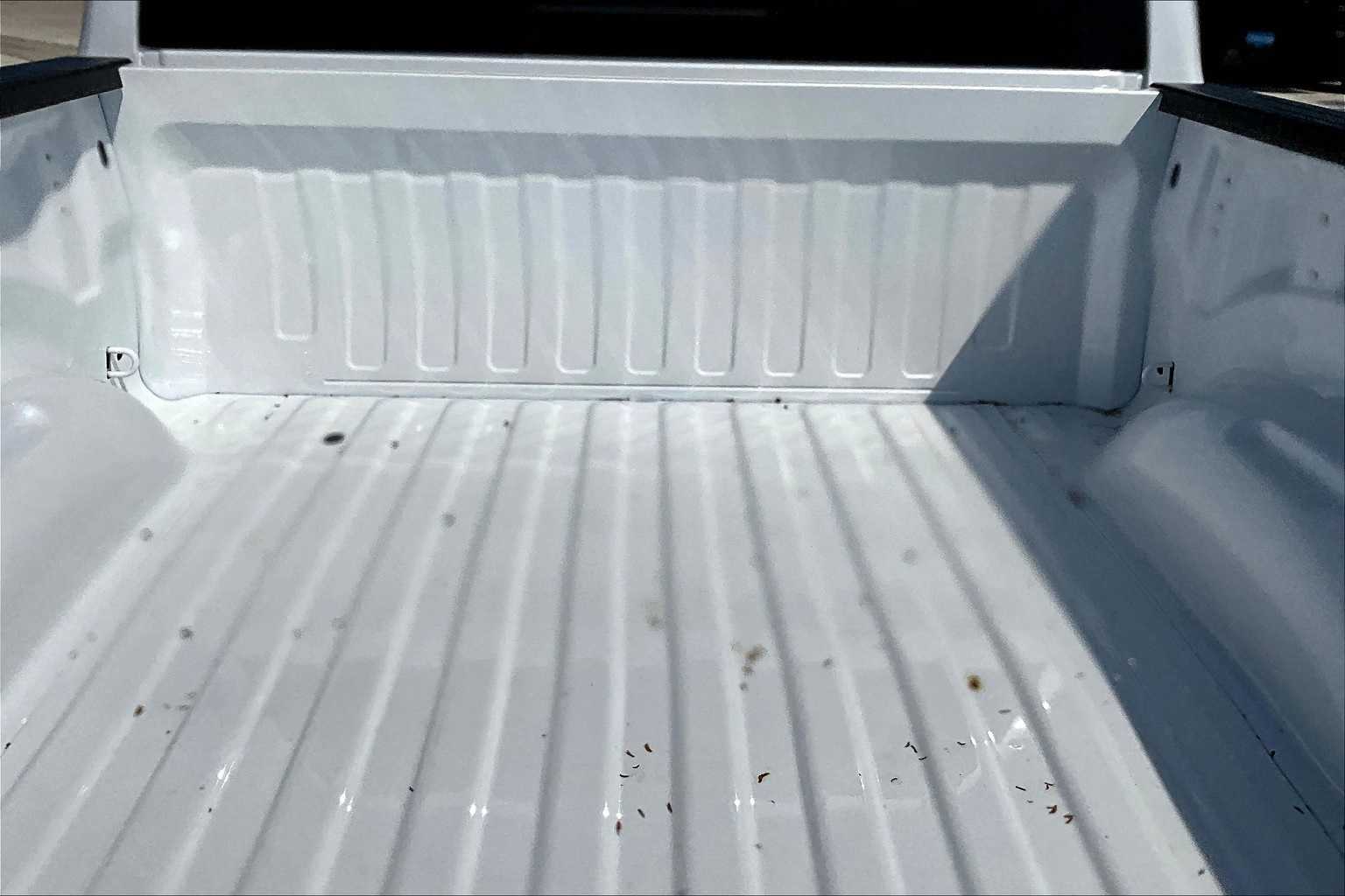 Thumbnail: 2026 RAM 1500 - 17