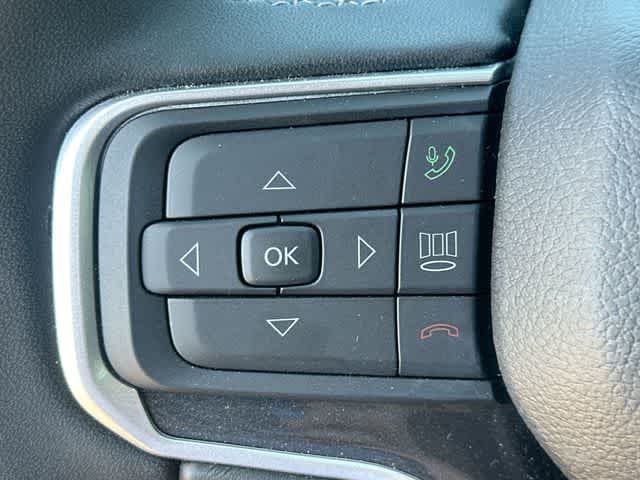 Thumbnail: 2024 Jeep Wagoneer - 24