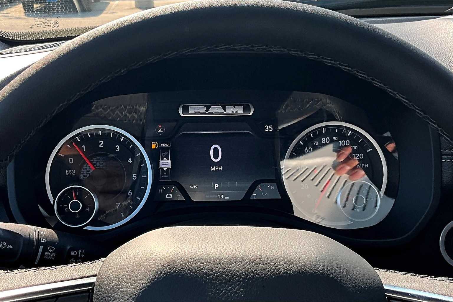 Thumbnail: 2026 RAM 1500 - 18