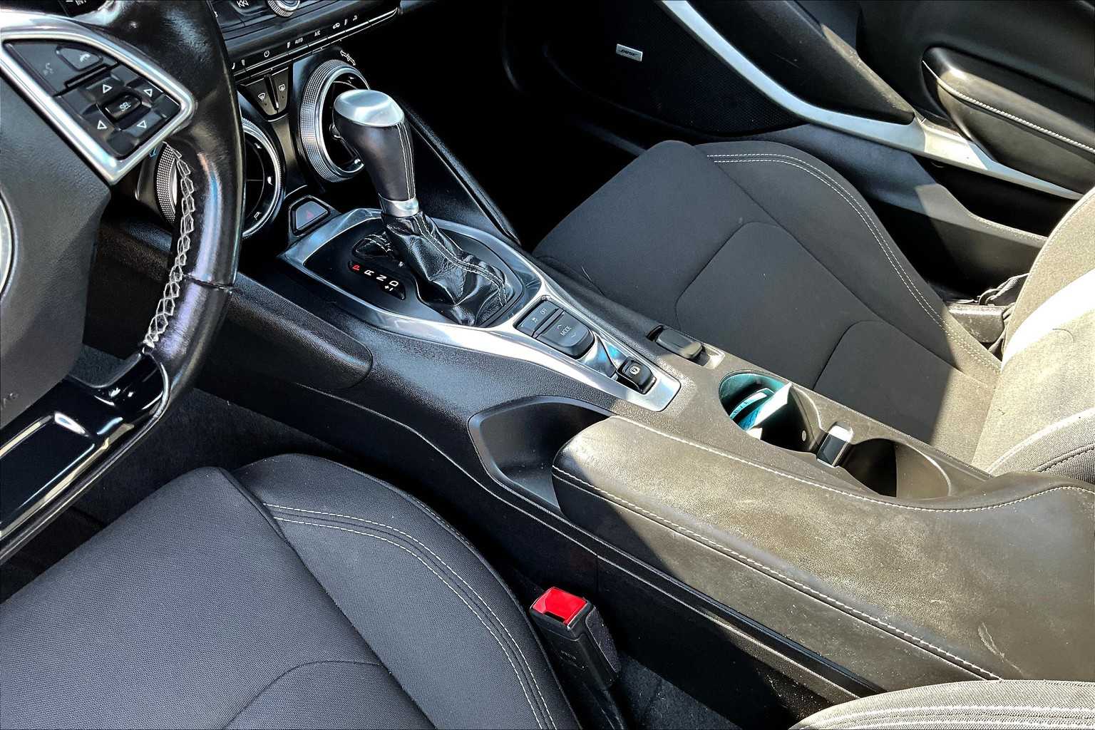 Thumbnail: 2018 Chevrolet Camaro - 14