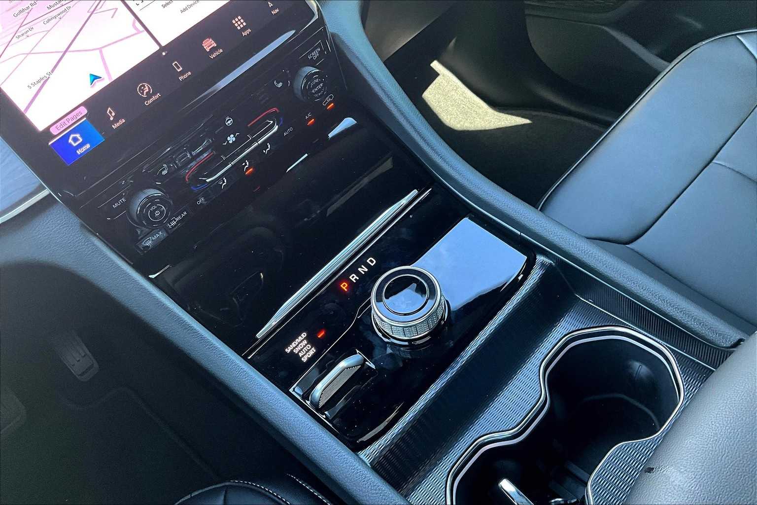 Thumbnail: 2025 Jeep Grand Cherokee - 17