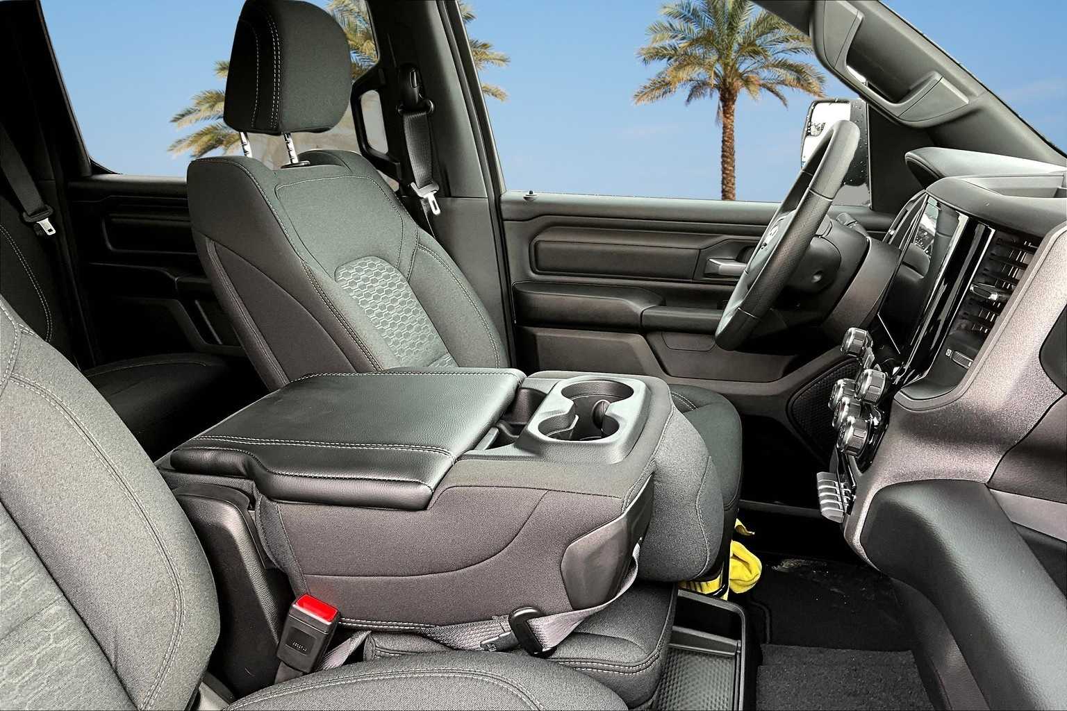 Thumbnail: 2025 RAM 1500 - 14