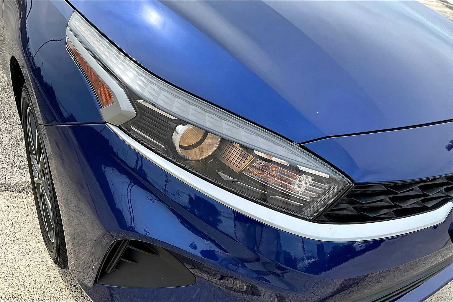 Thumbnail: 2022 Kia Forte - 31