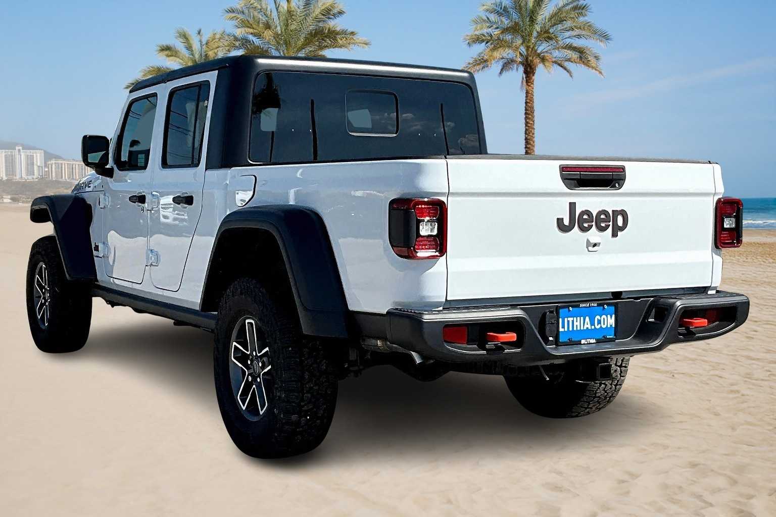 Thumbnail: 2025 Jeep Gladiator - 4
