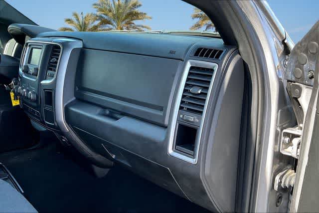 Thumbnail: 2024 RAM 1500 Classic - 21
