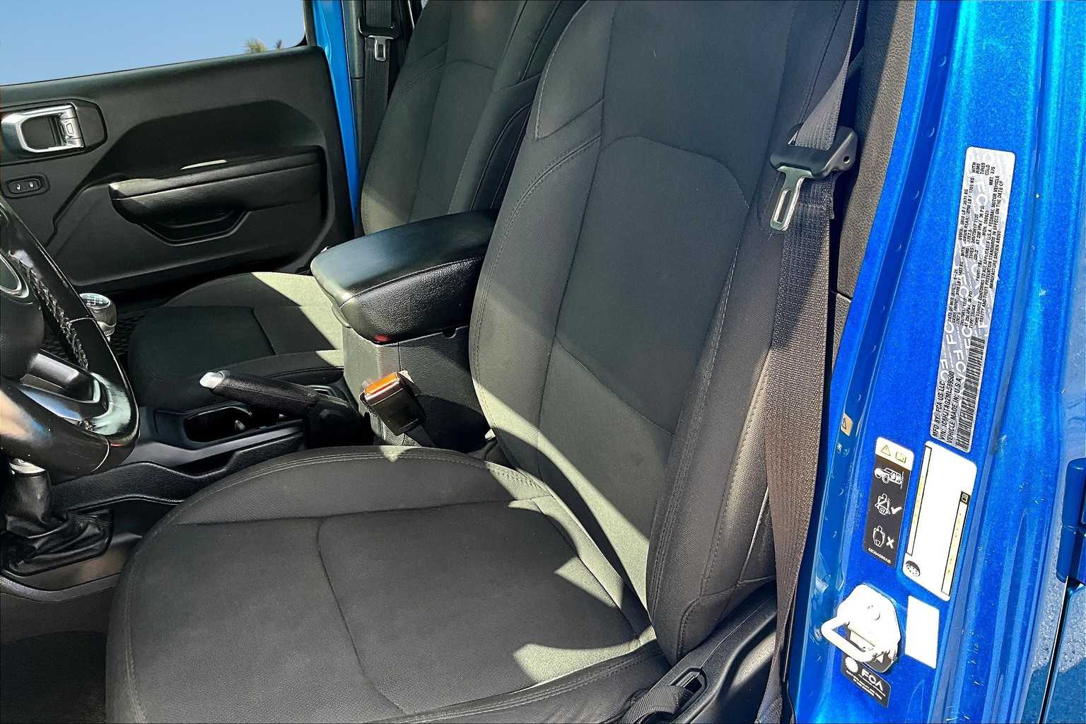 Thumbnail: 2021 Jeep Gladiator - 11