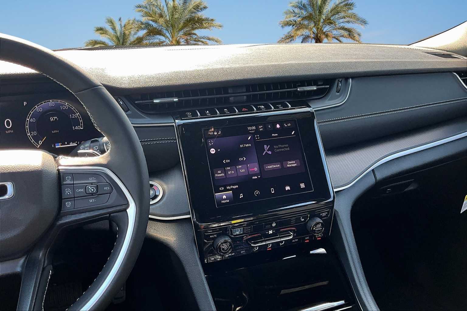 Thumbnail: 2025 Jeep Grand Cherokee - 15