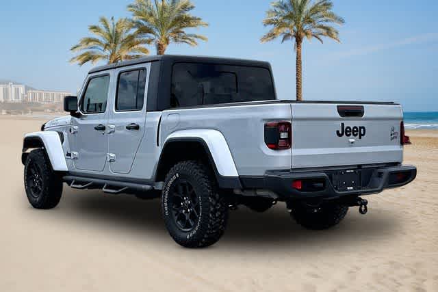 Thumbnail: 2024 Jeep Gladiator - 4