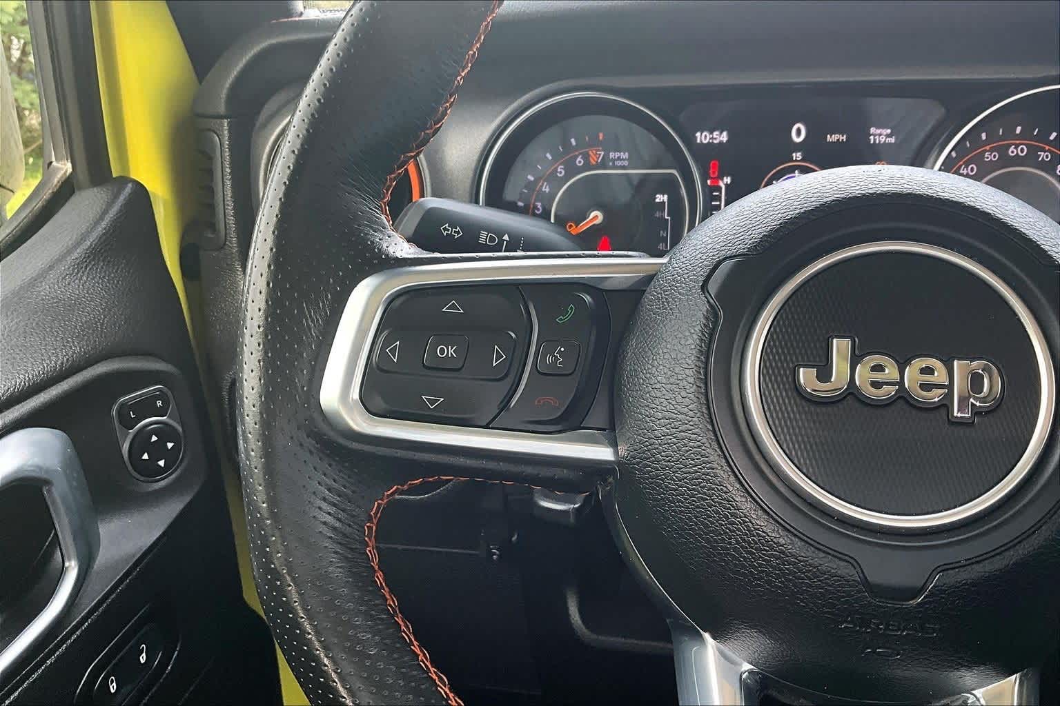 Thumbnail: 2023 Jeep Gladiator - 22