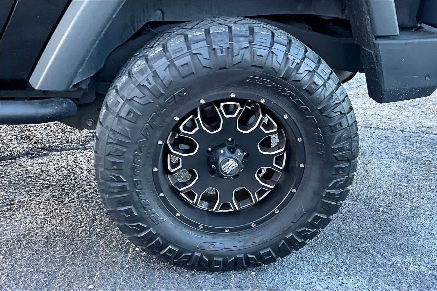 Thumbnail: 2014 Jeep Wrangler - 30