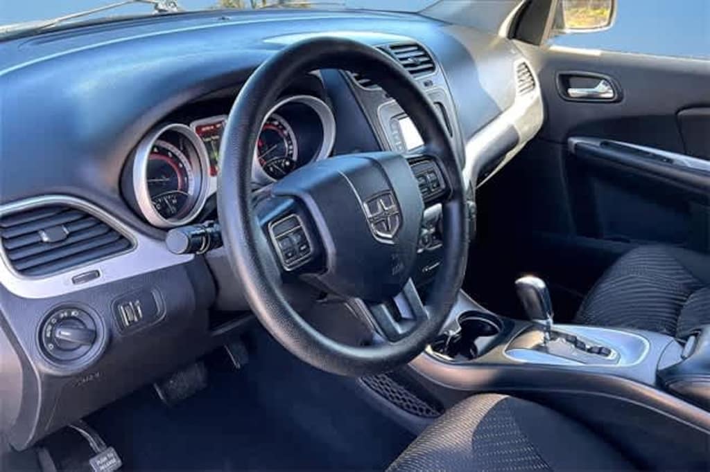 Used 2020 Dodge Journey SE Value SUV