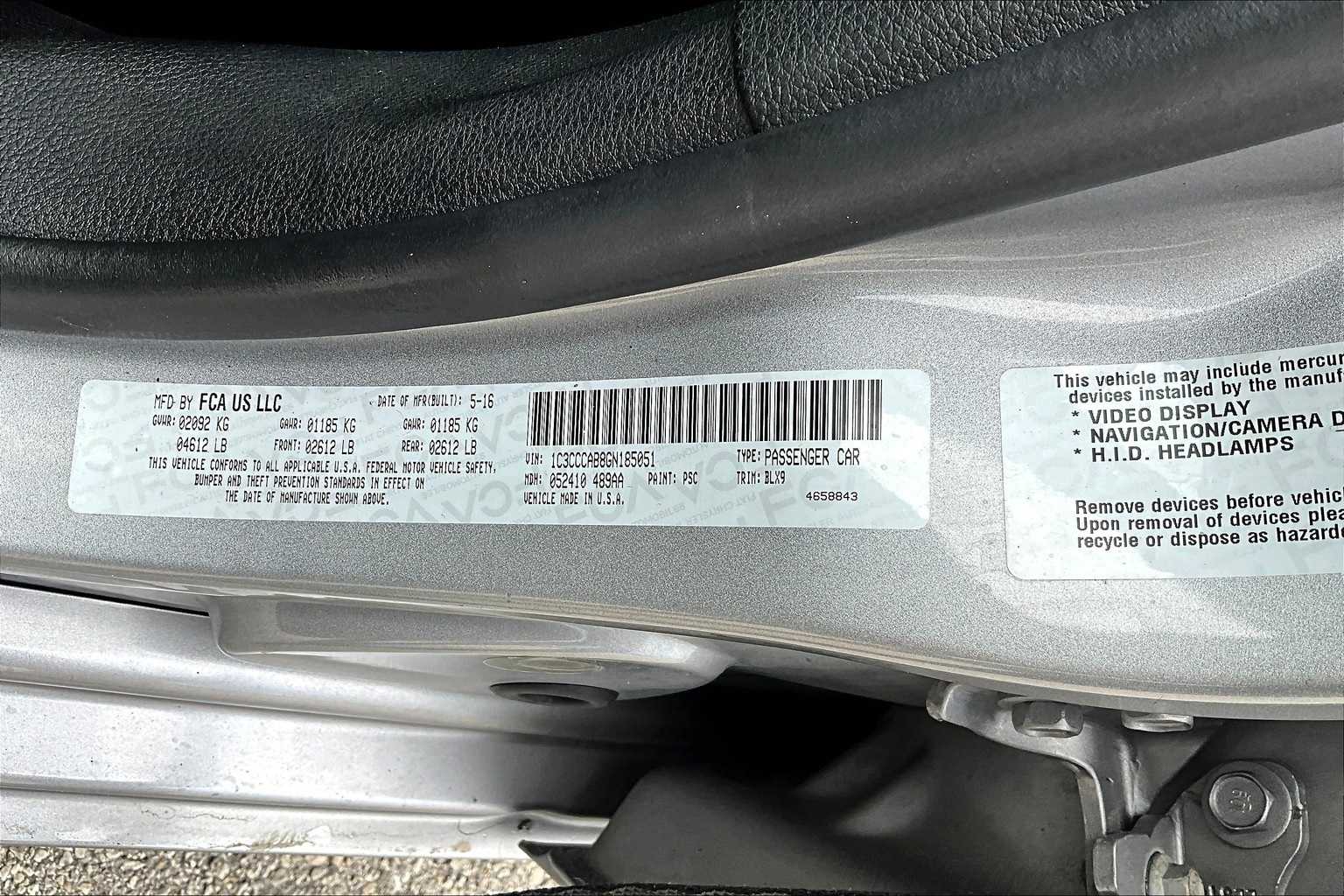 Thumbnail: 2016 Chrysler 200 - 19